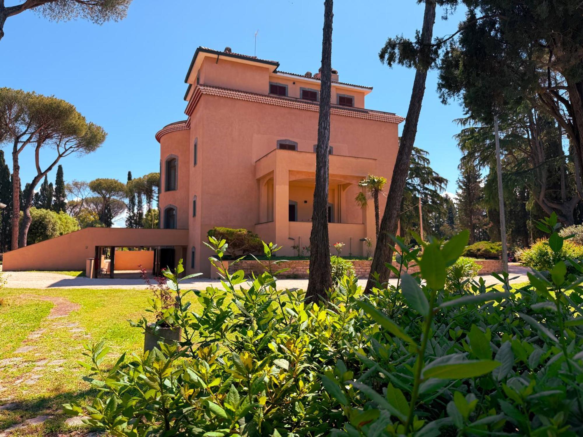 Due Leoni - Casa Per Turismo Cattolico * Roma