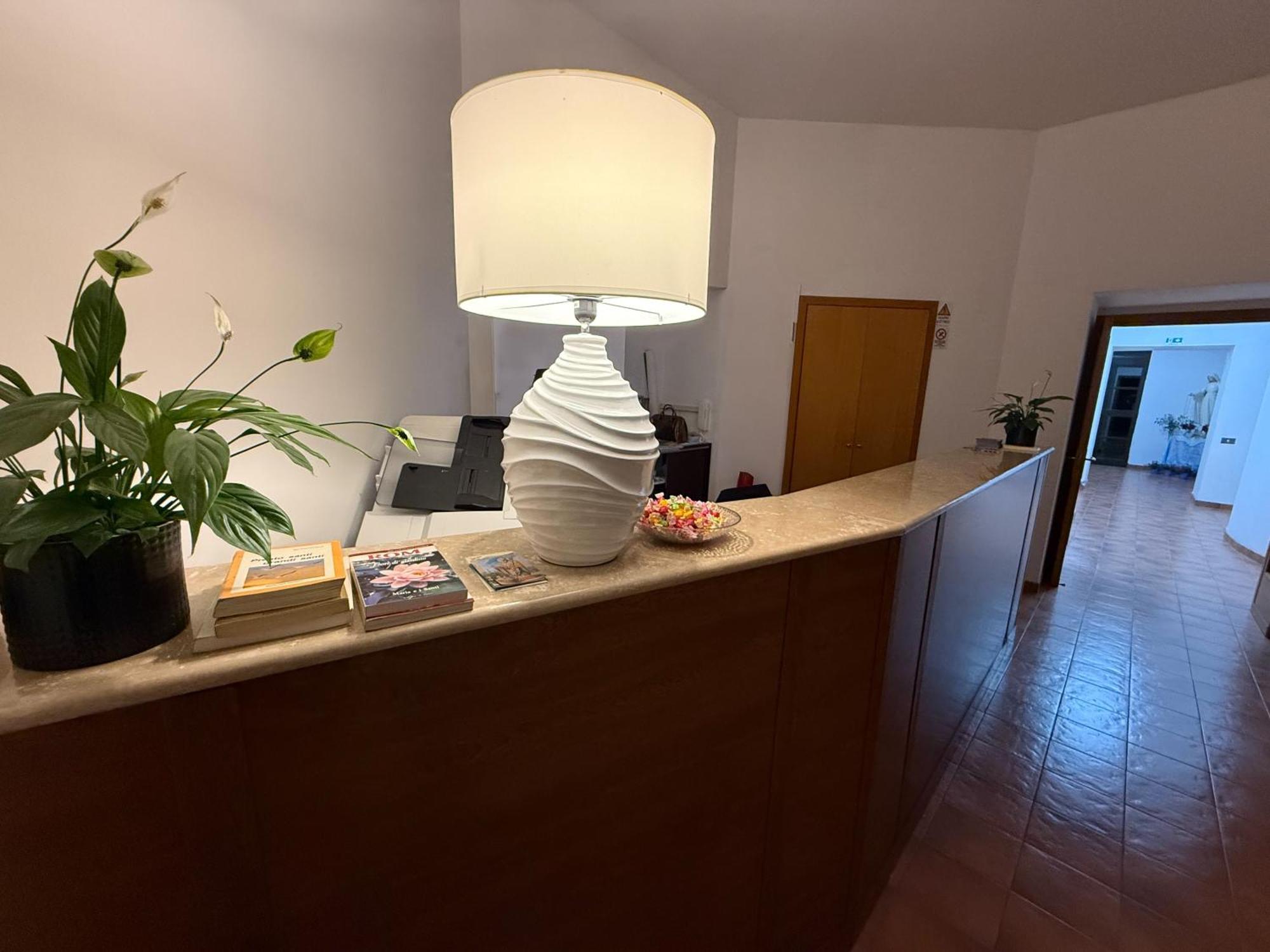 Due Leoni - Casa Per Turismo Cattolico * Roma
